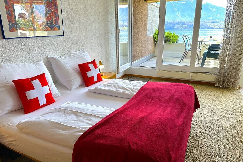 Geheel appartement, Concierge, Lake Thun/Alps Scenic Views by Swisshut in Sigriswil, Meer van Thun