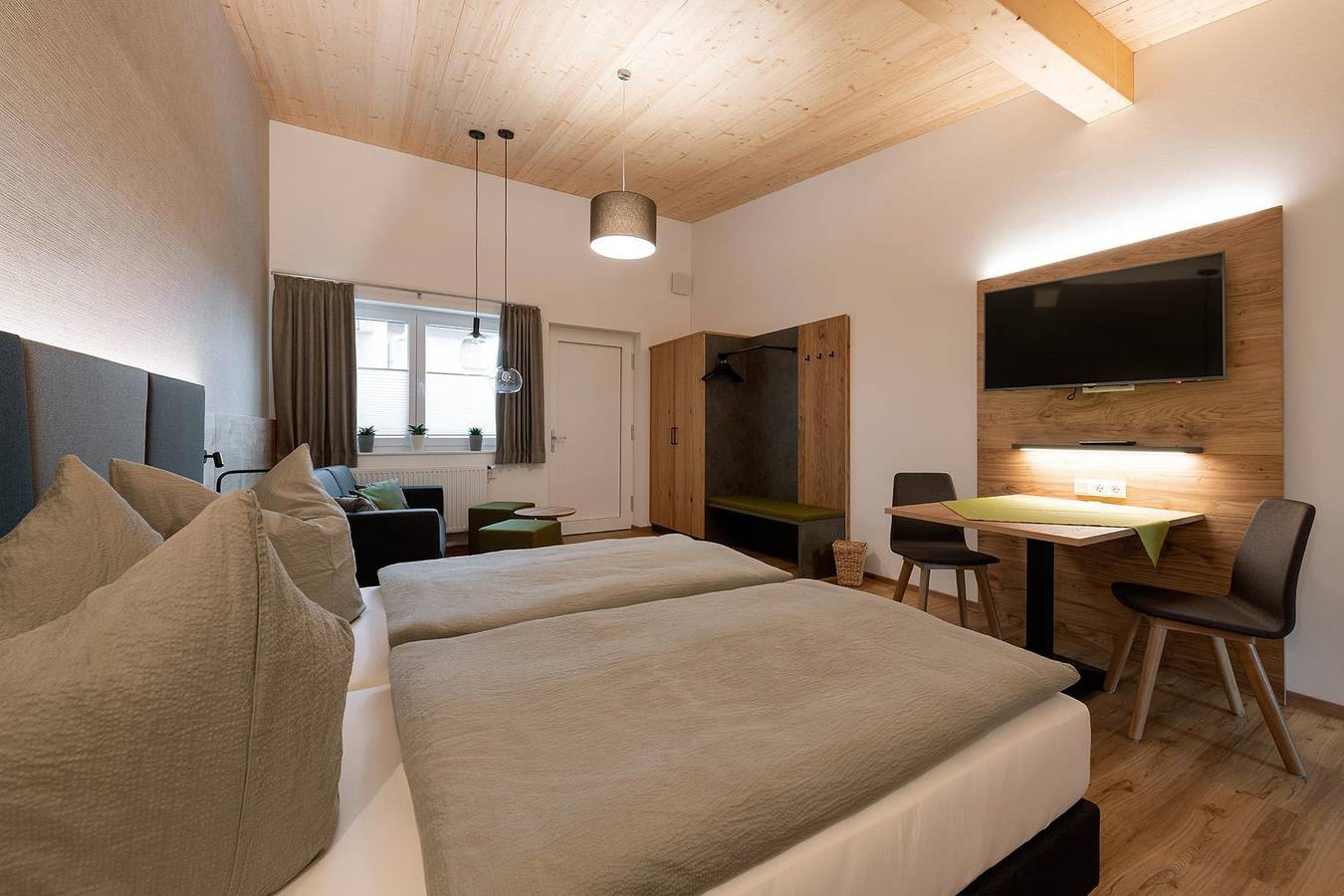 Ganze Ferienwohnung, Appartement mit Küche in Veitsbronn, Franken