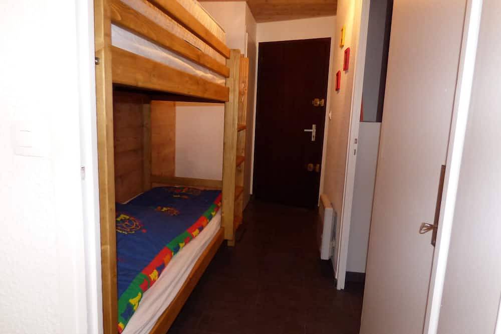 Entire apartment, Nice 2p + coin mont, 50m2, resort center, calm, standing, prox. all commodi in L'Alpe d'Huez, Écrins National Park