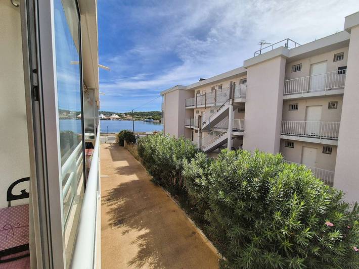 Ganze Ferienwohnung, Ferienwohnung für 3 Personen mit Balkon in Les Sablettes, La Seyne-sur-Mer