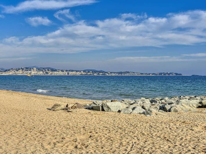 Gîte pour 4 personnes, avec balcon dans Plage du Port Fréjus - 4