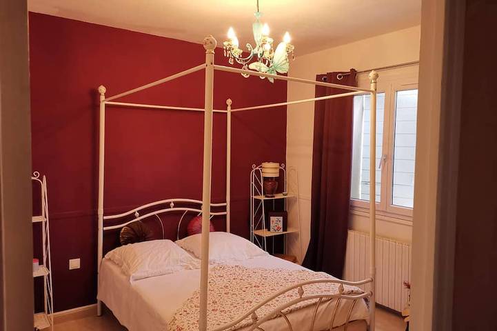 Location de vacances pour 8 personnes, avec jardin à Vézénobres - 4