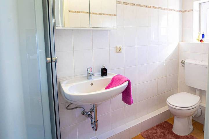 Ganze Wohnung, Ferienwohnung 3 Sellin - Hundefreundliche Ferienwohnungen - Nähe Ostseeküste in Langendorf (Lüssow), Lüssow