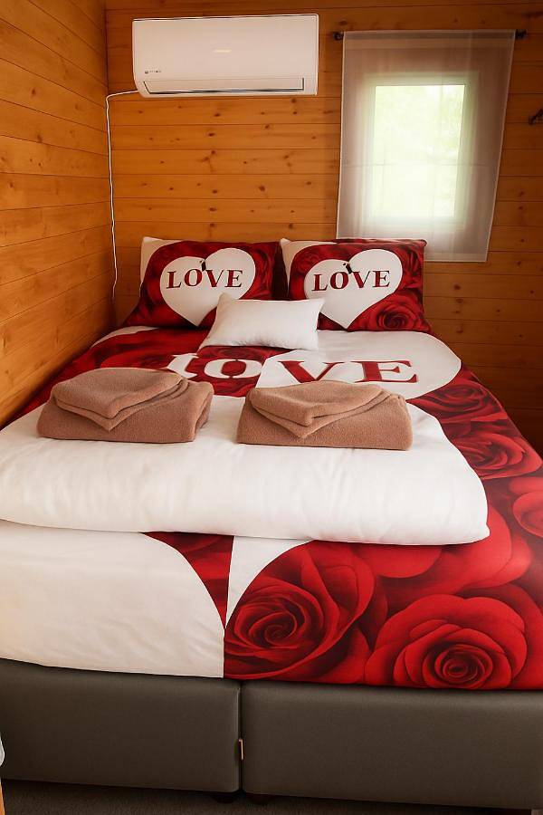 Ferienwohnung für 3 Personen, mit Garten und Sauna sowie Pool und Whirlpool - 1