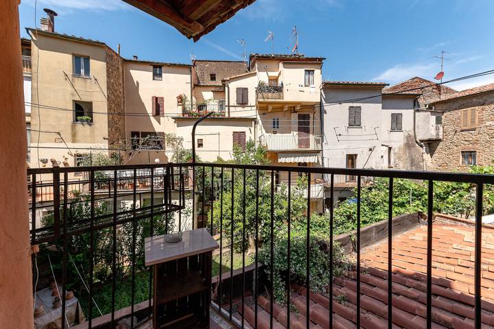 Geheel appartement, Appartement 'Vicolo del Corso - Duomo' met gedeeld terras en wifi in Massa Marittima, Provincie Grosseto