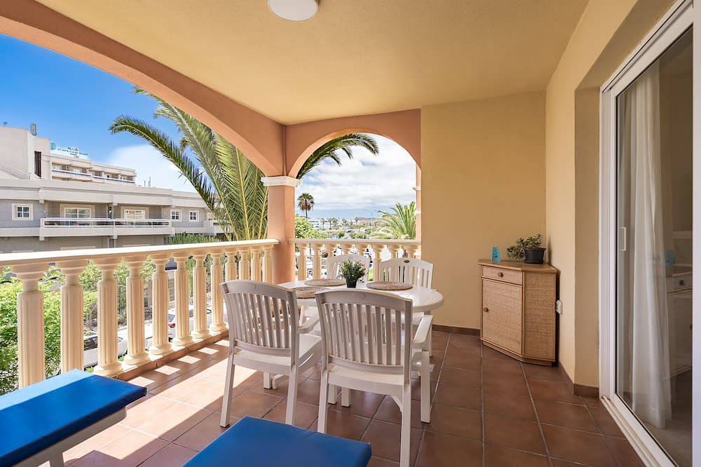 Entire apartment, Winter Gardens, Golf del Sur, 2 Bedrooms 2 Bathrooms apartment with terraze in Las Adelfas, Amarilla Golf