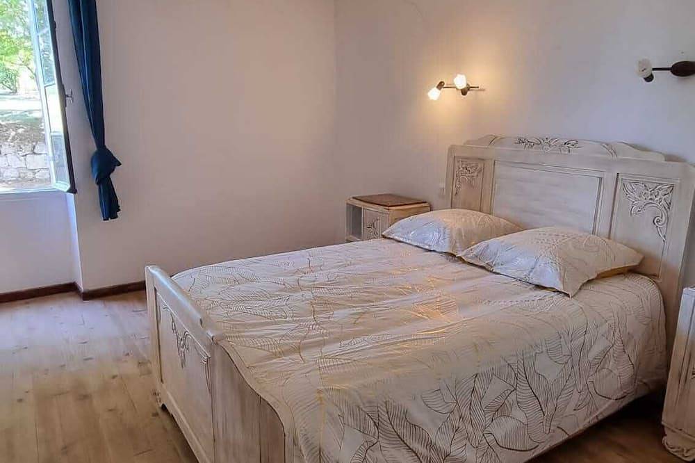 Magnificent country house in Condom, Gers