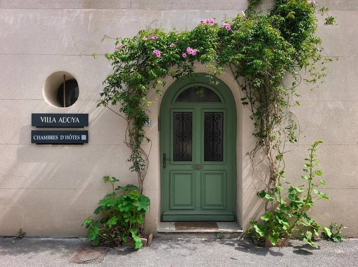 Chambre d’hôte pour 2 personnes, avec jardin et sauna ainsi que piscine et terrasse