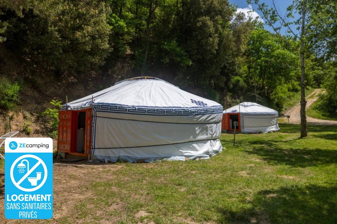 Zecamping 2 étoiles pataugeoire piscine chiens acceptés chalet 20m2 in Fenouillet, Parc naturel régional Corbières-Fenouillèdes
