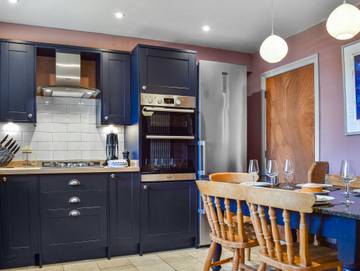 Holiday Rental for 6 People in Bourton-on-the-Water, The Cotswolds, Photo 4