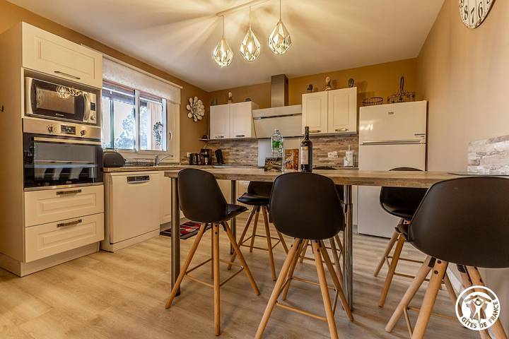 Chez Albert - 6 personnes in Murat-le-Quaire, Regionaler Naturpark Volcans d'Auvergne