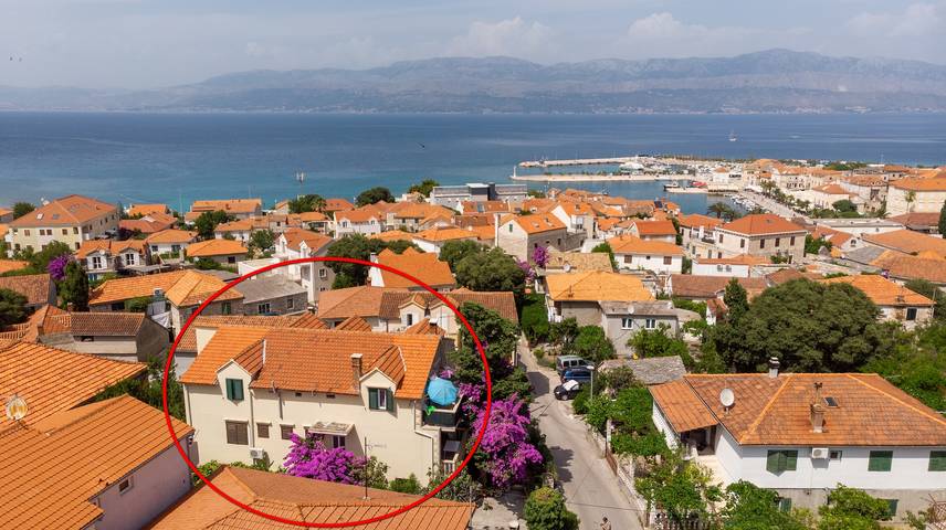Ferieleilighet for 9 personer, med balkong / terrasse, dyr tillatt i Supetar