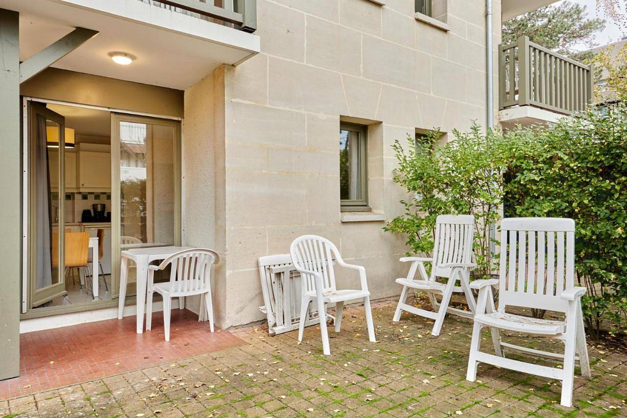 Double Room with Sea View in Deauville, Région de Lisieux
