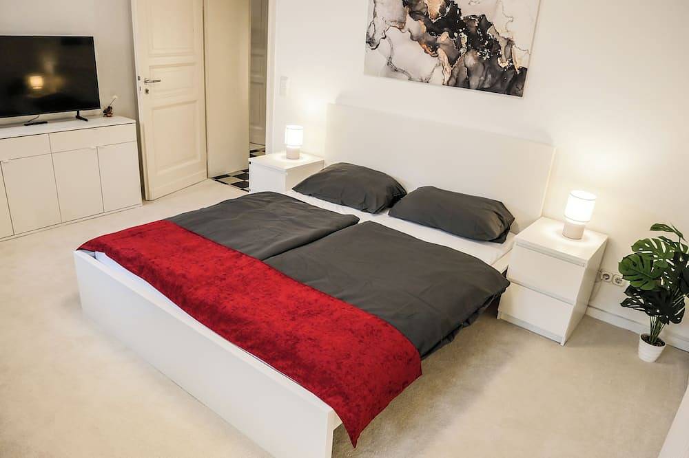 Geheel appartement, Luxury apartment in listed old villa 300m² garden, Cologne-Lindenthal in Keulen, Rijnland