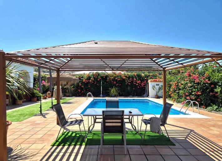 Casa rural para 8 personas, con vistas además de piscina y jardín, Se admiten mascotas en Motril - 3