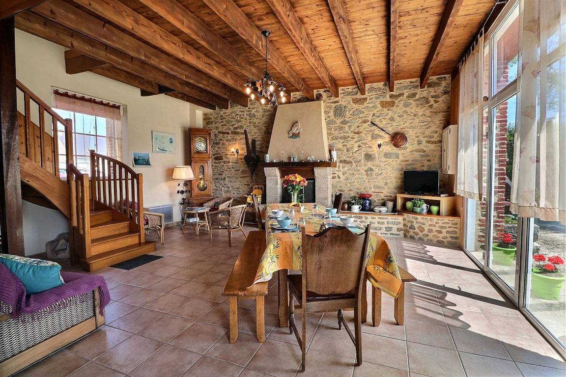 La Ville Gueurie - Chambres d'hôtes - Chambre jaune in Cancale, Baie du Mont-Saint-Michel