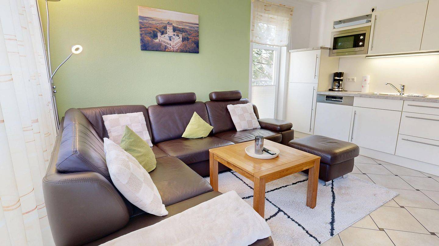 Ganze Wohnung, 3-Zimmer-Wohnung, 2 Schlafzimmern und Sauna im Haus, Tiefgarage, Fahrstuhl in Ostseebad Binz, Binz