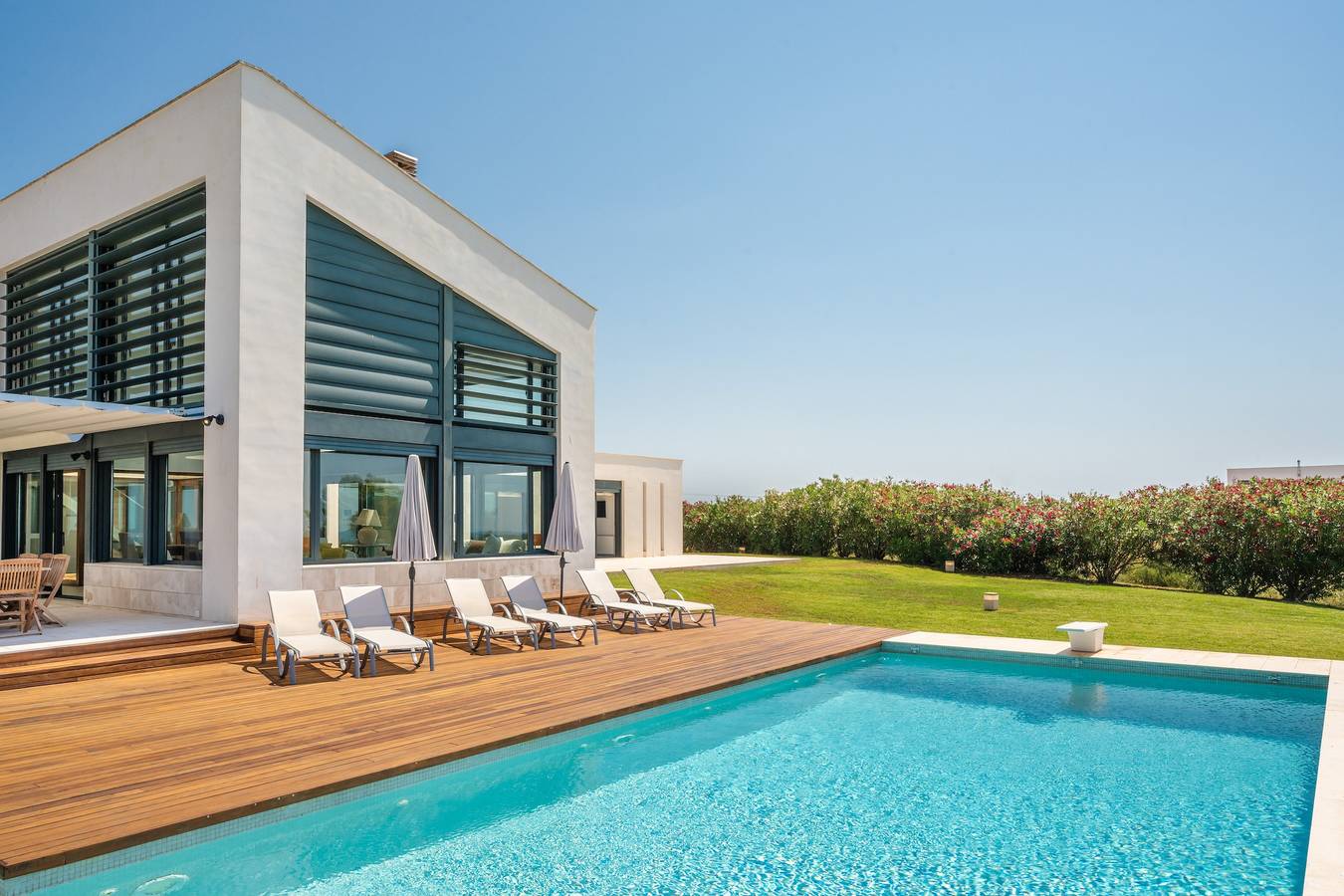 Villa moderna "Villa Canutells" con piscina privada y jardín in Es Canutells, Maó