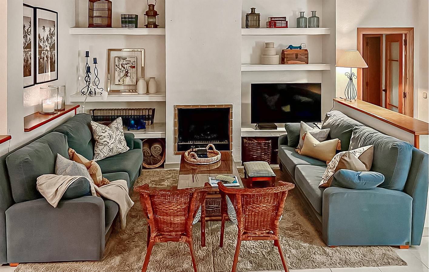 Beachside Oasis with Pool & Parking - 1.5km from Beach in Cabo Roig, Costa Blanca