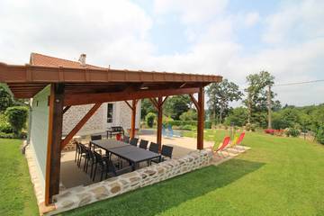 Maison De Vacances pour 11 Personnes dans Saint-Mathieu, Région de Rochechouart, Photo 3