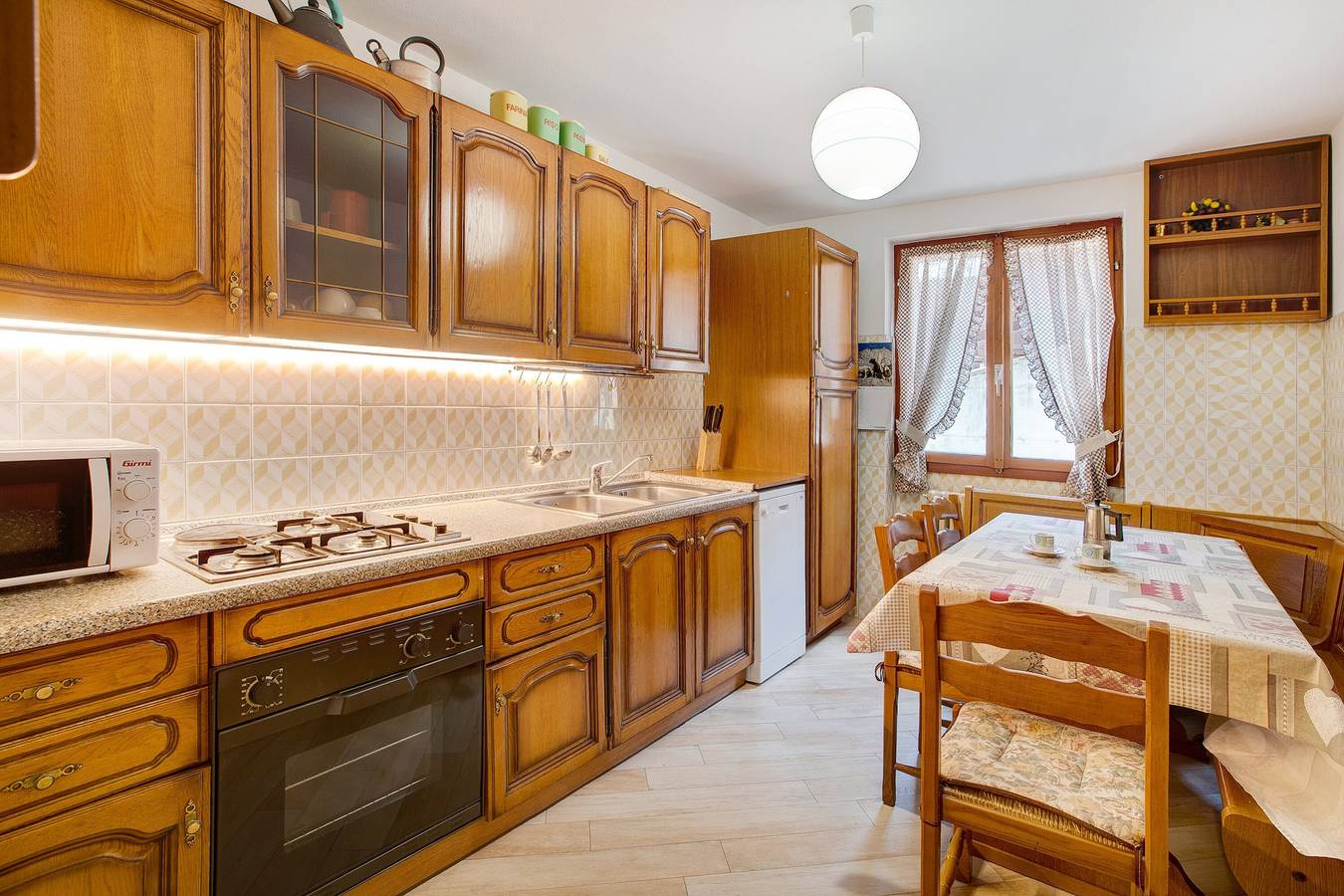 Ganze Wohnung, Ferienwohnung "Da Sergio" mit Bergblick, Garten & Wlan in Bormio Gemeinde, Nationalpark Stilfser Joch