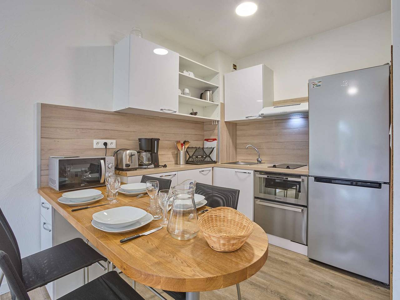 Appartement entier, Spacieux T2 rénové, vue nature, balcon sud, Wifi, parking à Barbotan in Cazaubon, Gers