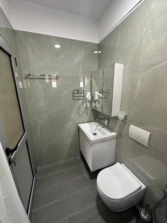 Maison d’hôte pour 2 personnes, avec balcon et vue dans Gjirokastër - 3