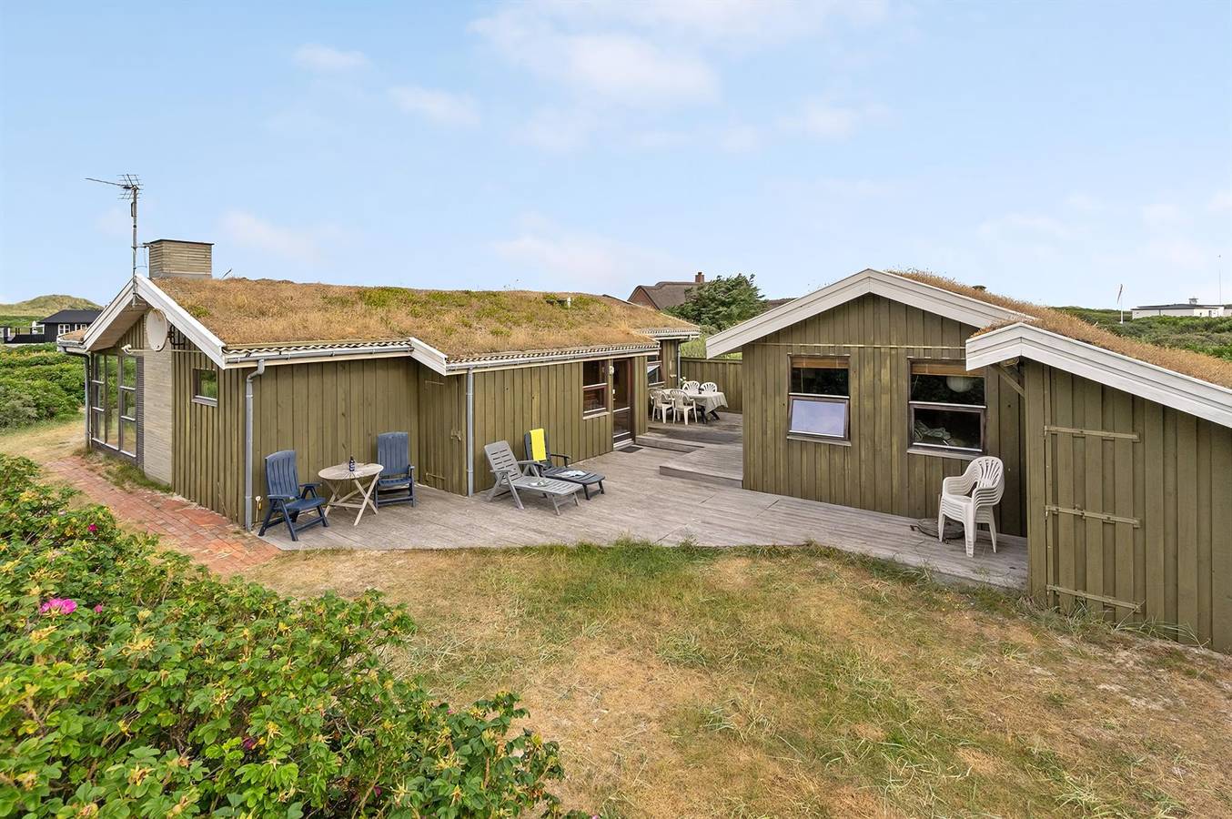 Stunning home in Saltum w/ 4 Bedrooms and Sauna in Blokhus, Jammerbugt