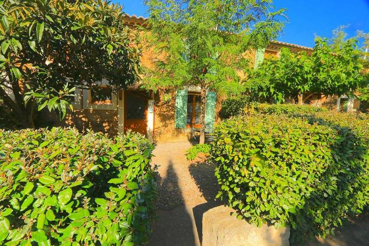 Gîte pour 4 personnes, avec Terrasse et Jardin