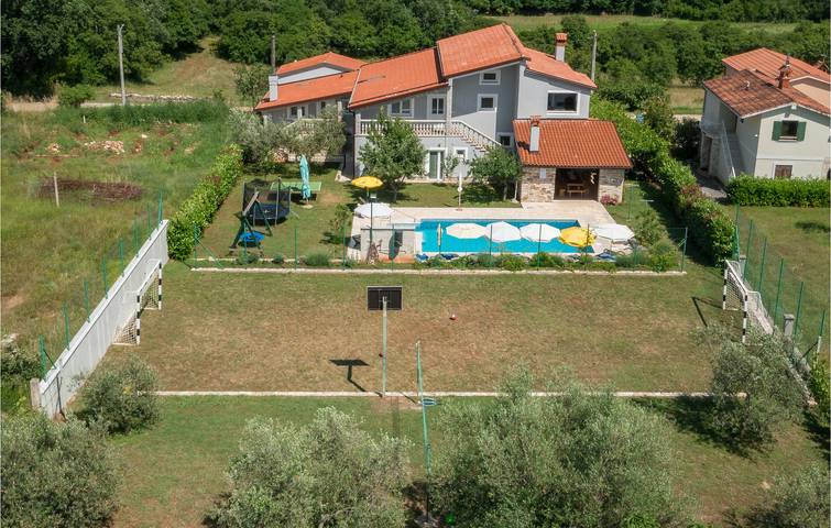 Ferienhaus für 15 Personen, mit Terrasse in Umag und Umgebung - 2