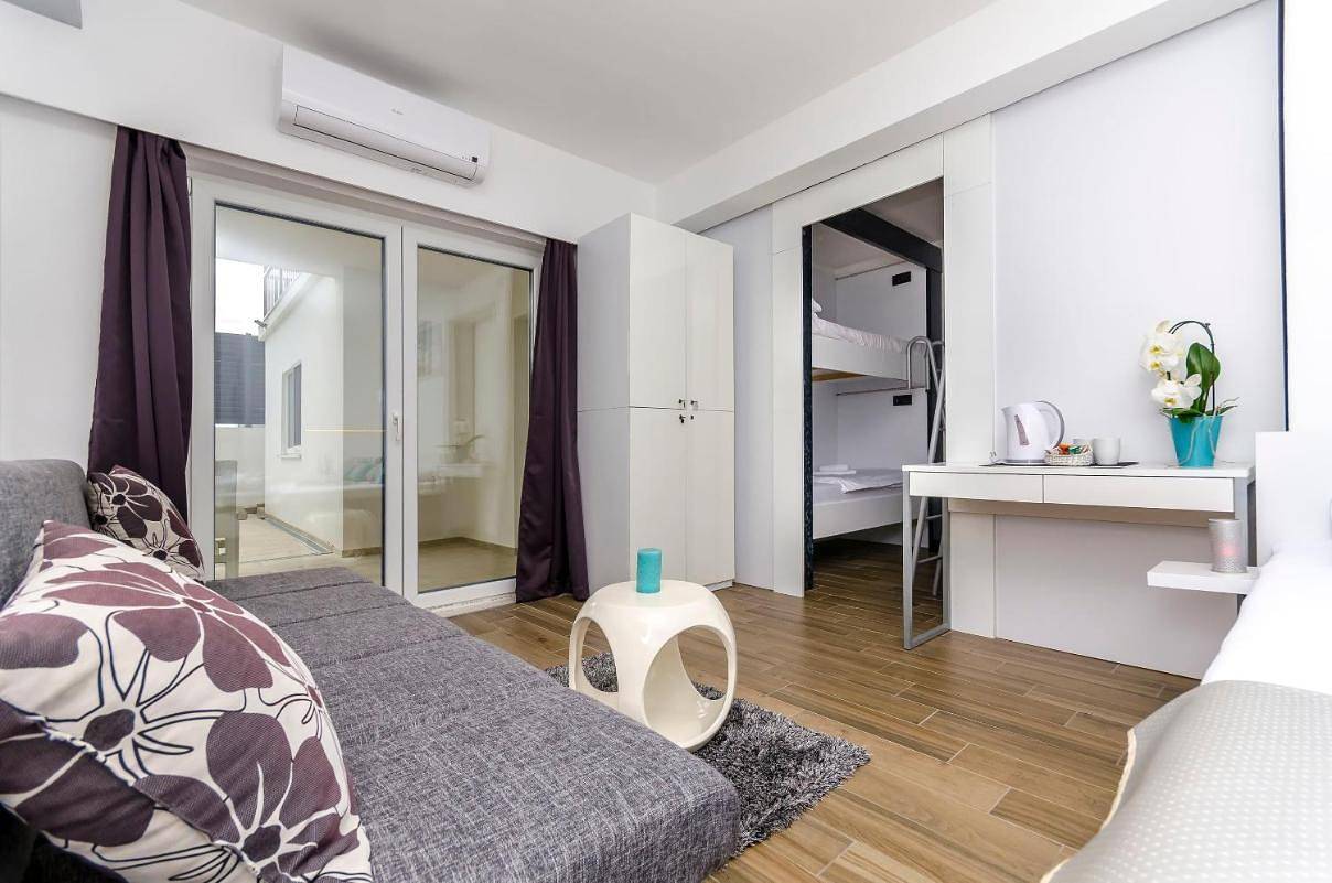 All Saints Suites B & B Kastela in Kastel Novi, Kaštela