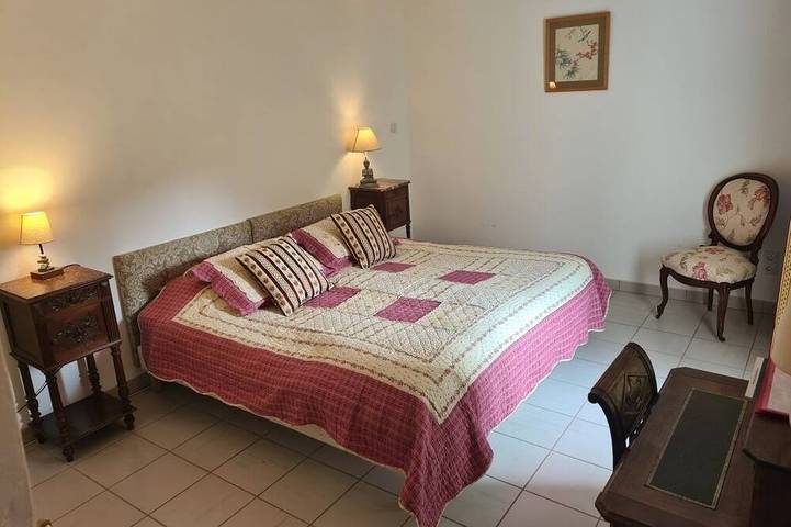 Gîte pour 10 personnes, avec jardin et jacuzzi à Le Teil - 2