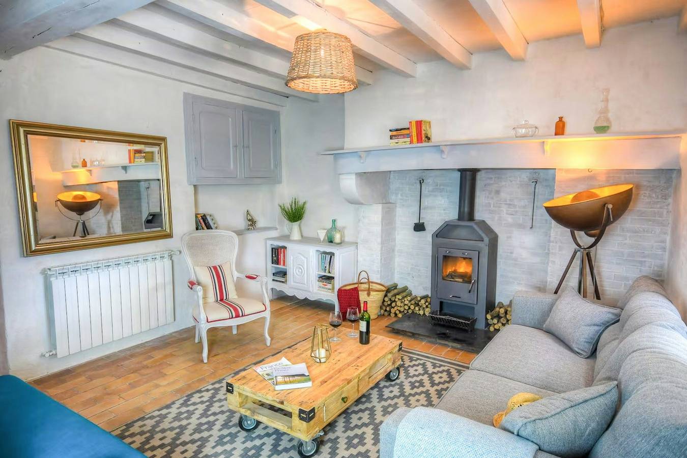 Haus am Flussufer mit Tieren in Béarn in Autevielle-Saint-Martin-Bideren, Béarn