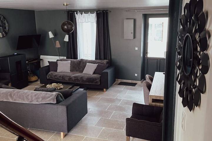 Location de vacances pour 9 personnes, avec balcon et jardin à Préhy