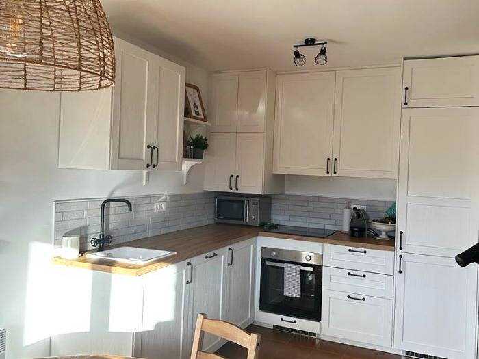 Apartamento vacacional entero, Duplex 6 Pax. con Buhardilla, Chimenea y Balcón in Llivia, Parque Natural Regional de los Pirineos Catalanes