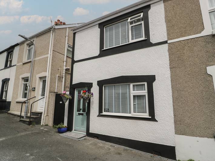 Mid Haven Cottage in Conwy, Conwy region