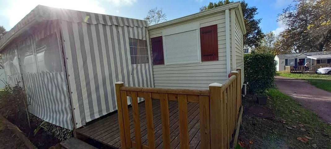 Camping pour 6 personnes, avec terrasse et vue