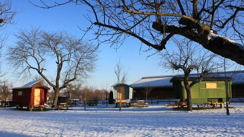 Ferienhaus für 2 Personen, mit Garten in Borna