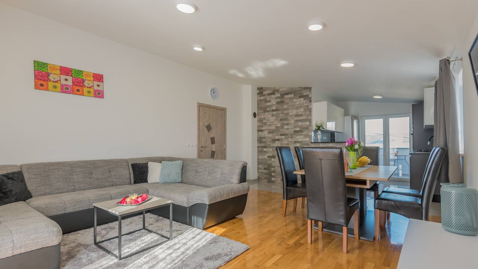 Villa Sanda - Makarska by Villas Guide in Imotski, Makarska Riviera