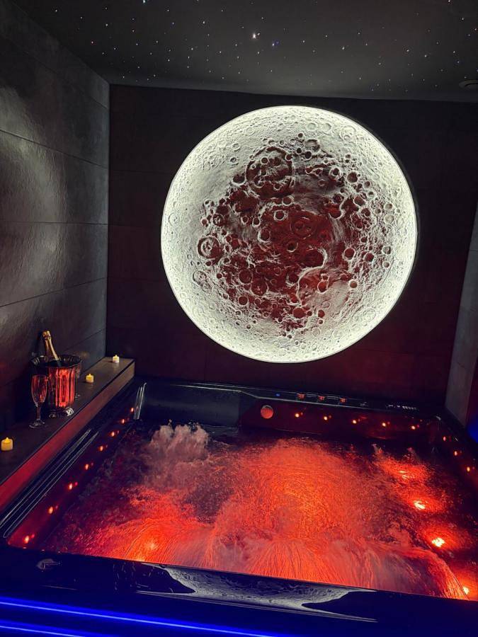 Gîte pour 2 personnes, avec terrasse et jacuzzi à Puissalicon - 3