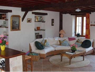 Gîte pour 6 personnes, avec vue et jardin à Yzeron