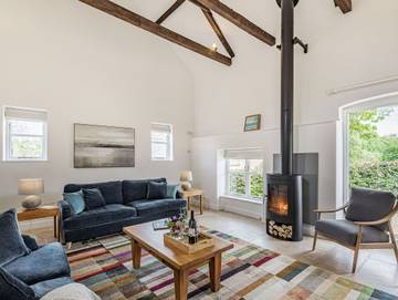 Log Cabin for 4 People in Braunston-in-Rutland, Rutland, Photo 3