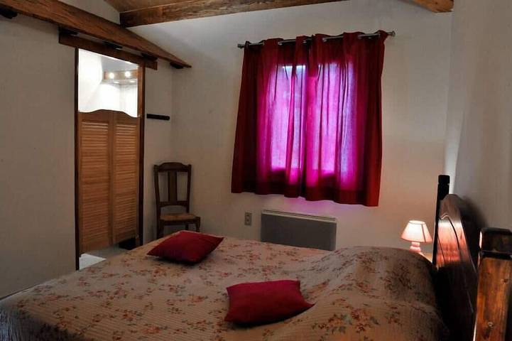 Location de vacances pour 14 personnes, avec piscine et jardin à Saint-Marcel-de-Careiret - 4