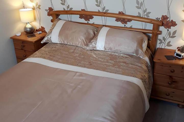 Gîte pour 4 personnes, avec jardin et terrasse à Saint-Georges-le-Gaultier - 2