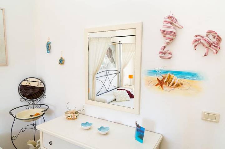 Apartamento entero, Casa Laura Follonica  200 metres from the sea/beach Wifi air/condition tv/sat in Follonica, Costa Etrusca