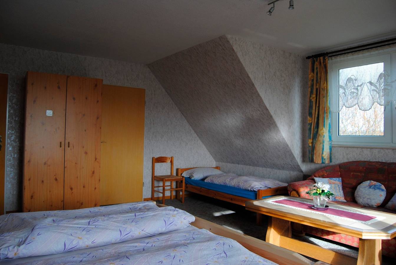 Ganze Ferienwohnung, Alte Schule App.1 in Windeby, Rendsburg-Eckernförde