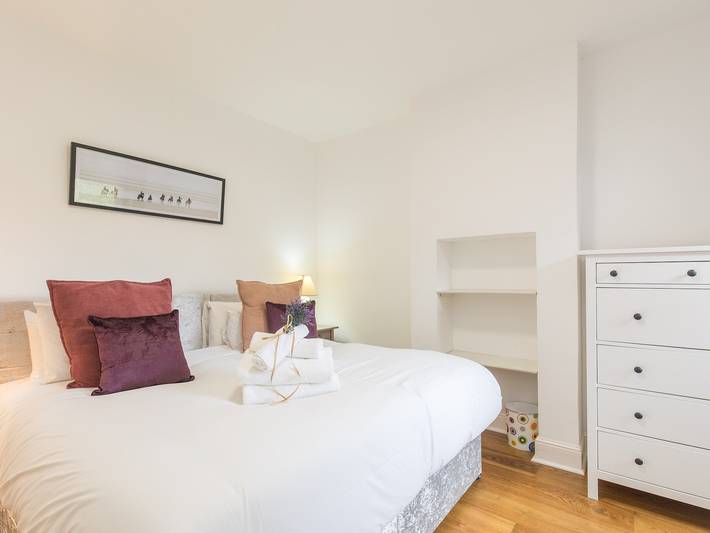 Trendy Flat in Sunninghill's Village Atmosphere - Pass the Keys in Berkshire