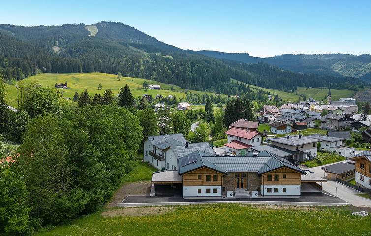 Ferienwohnung für 6 Personen, mit Garten in Rußbach am Paß Gschütt