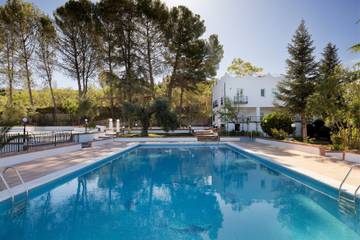 Holiday Rental for 18 People in Ronda, Málaga Province, Photo 2