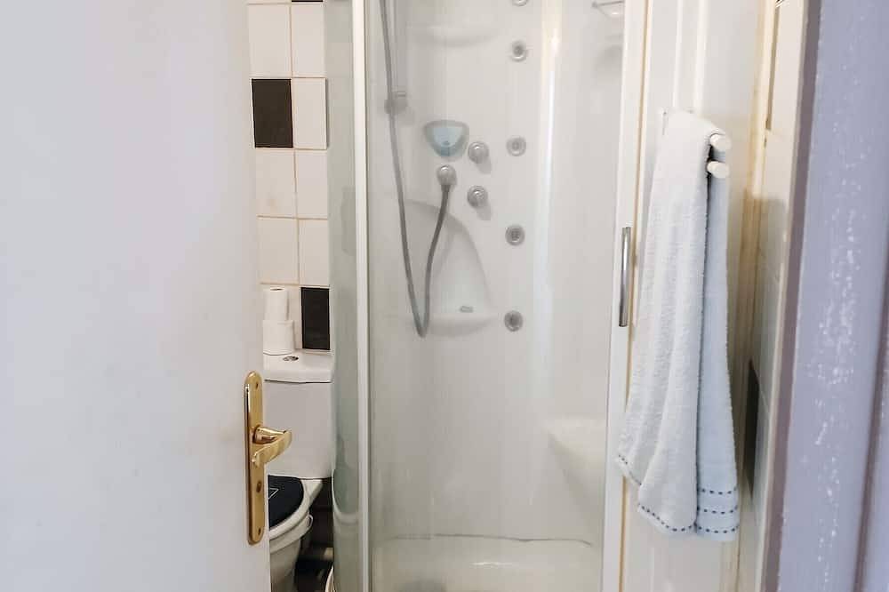 Entire apartment, Homerez - Apartment in Aurillac in Aurillac, Aurillac region